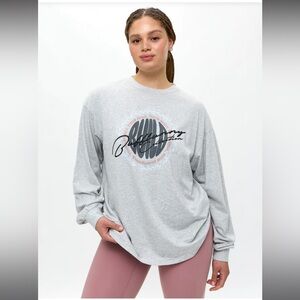 Buffbunny NWT Build Long Sleeve Tee
Heather Grey 🩶 Medium or Large